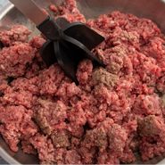 Нарезать мясо